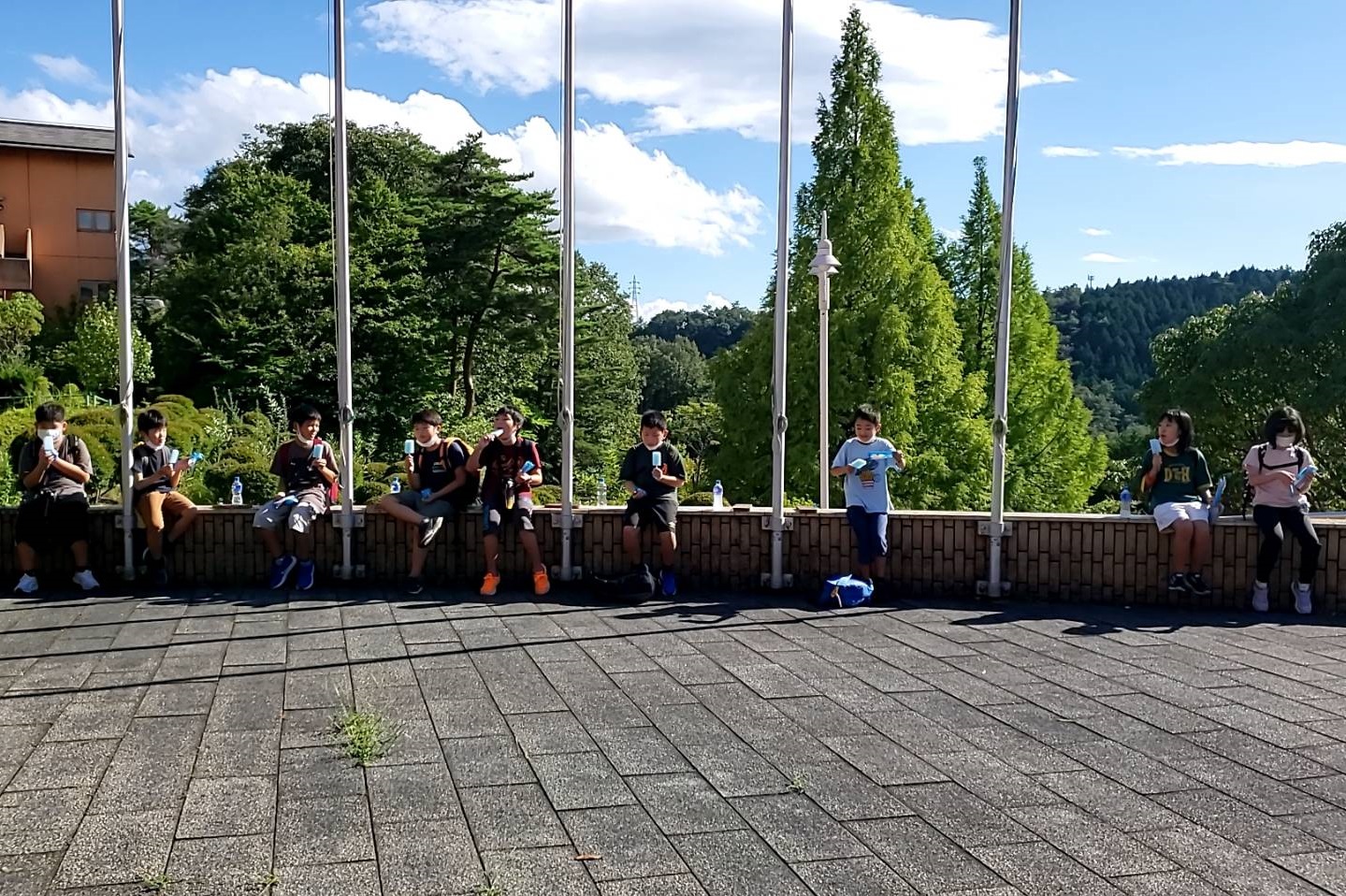 坂田小学校ホームページ